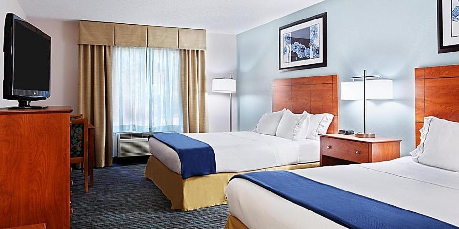 Holiday Inn Express Richmond-Brandermill-Hull Street By Ihg מראה חיצוני תמונה