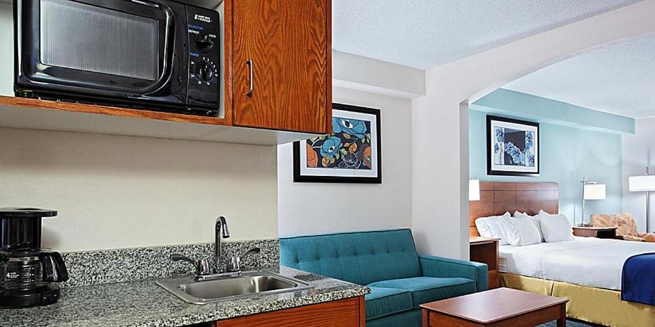 Holiday Inn Express Richmond-Brandermill-Hull Street By Ihg מראה חיצוני תמונה