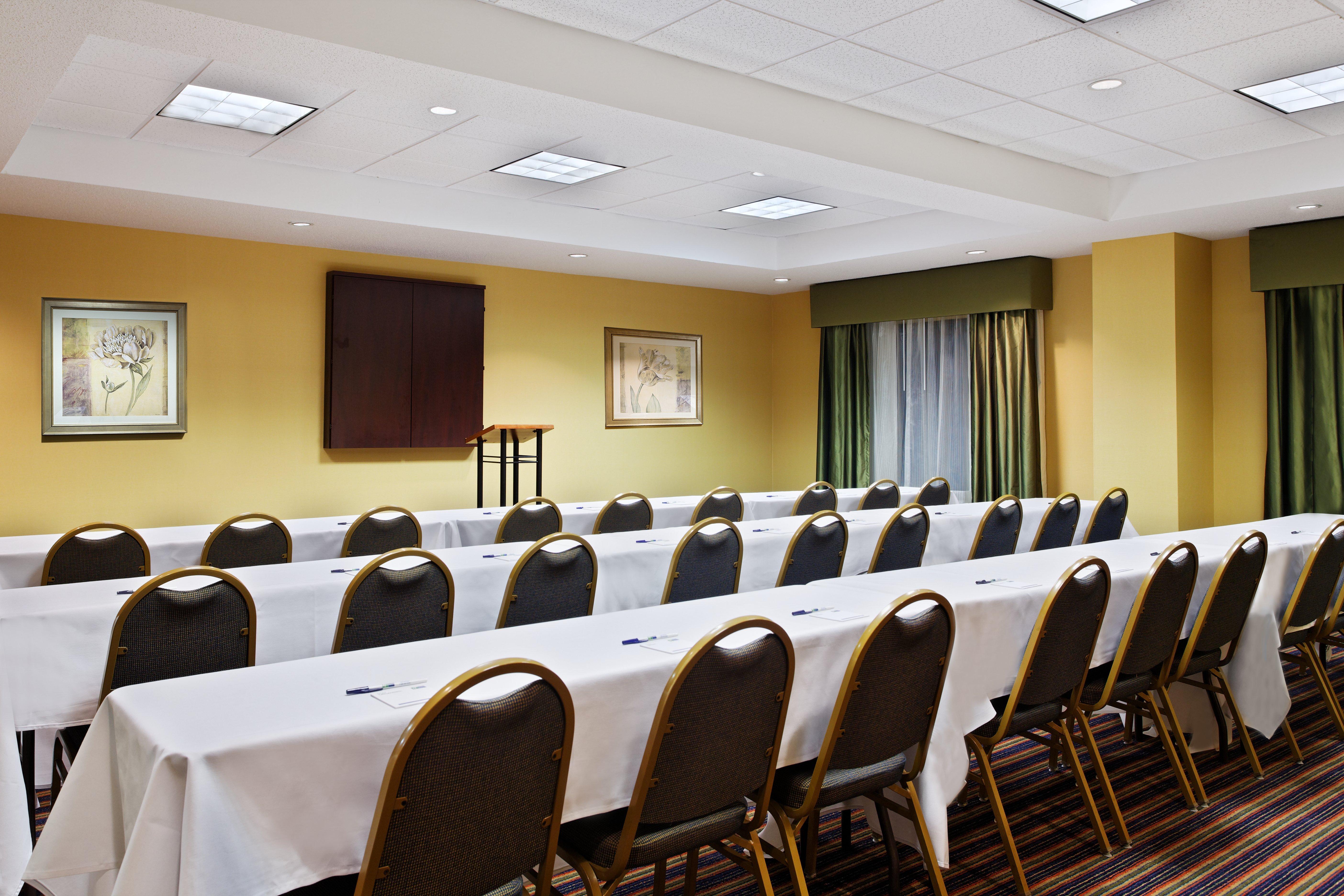 Holiday Inn Express Richmond-Brandermill-Hull Street By Ihg מראה חיצוני תמונה