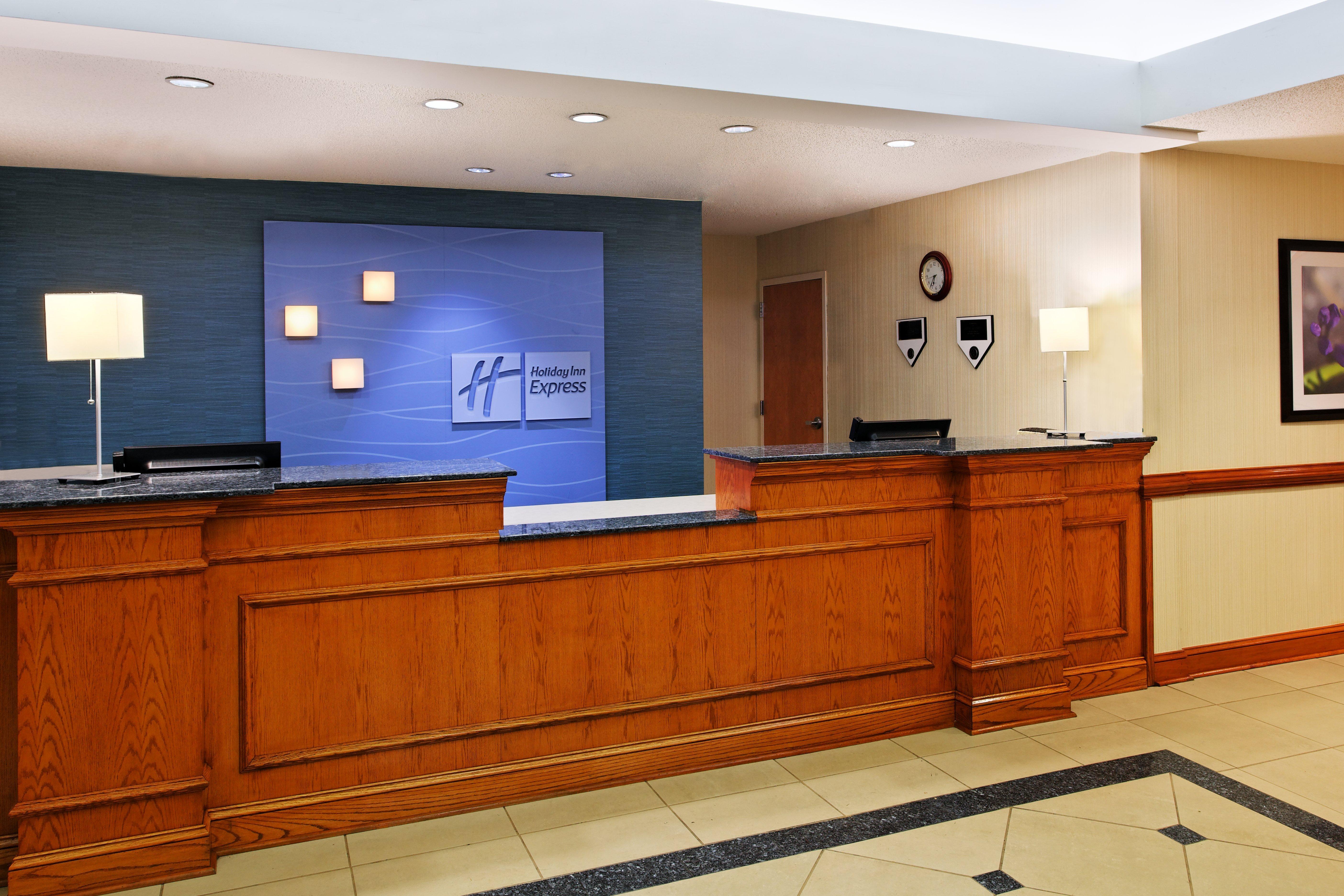 Holiday Inn Express Richmond-Brandermill-Hull Street By Ihg מראה חיצוני תמונה
